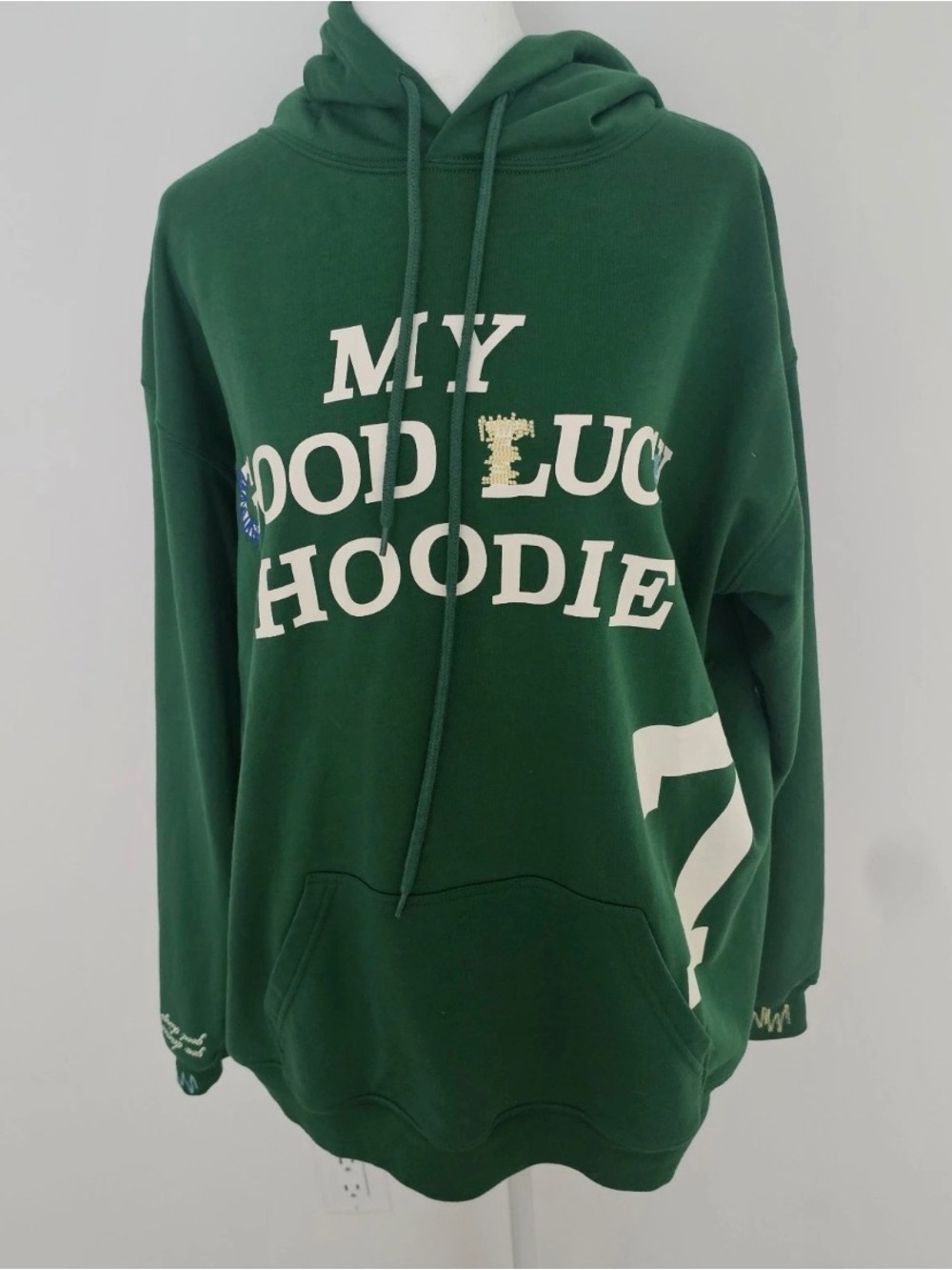 Mayfair Woman’s My Good Luck Hoodie NWT - Picture 5 of 6